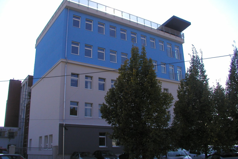Občianske a polyfunkčné stavby / NADSTAVBA ADMINISTRATÍVNEJ BUDOVY RWE KOŠICE - foto